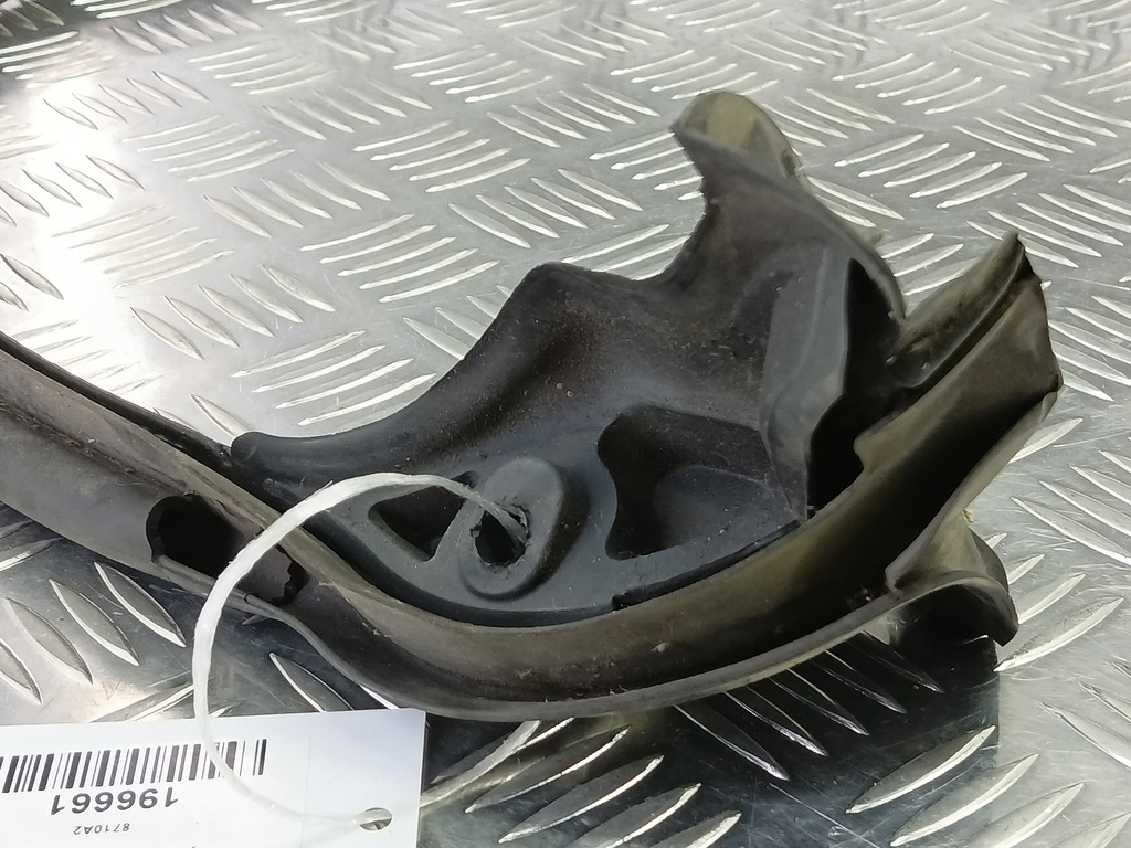 уплотнитель двери Citroen Jumpy  8710A2, 2470 рублей, Москва