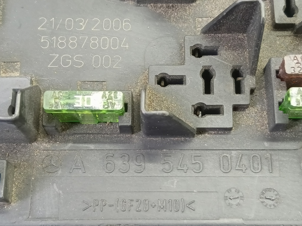 блок предохранителей MERCEDES-BENZ Vito  A6395450401, 1670 рублей, Москва