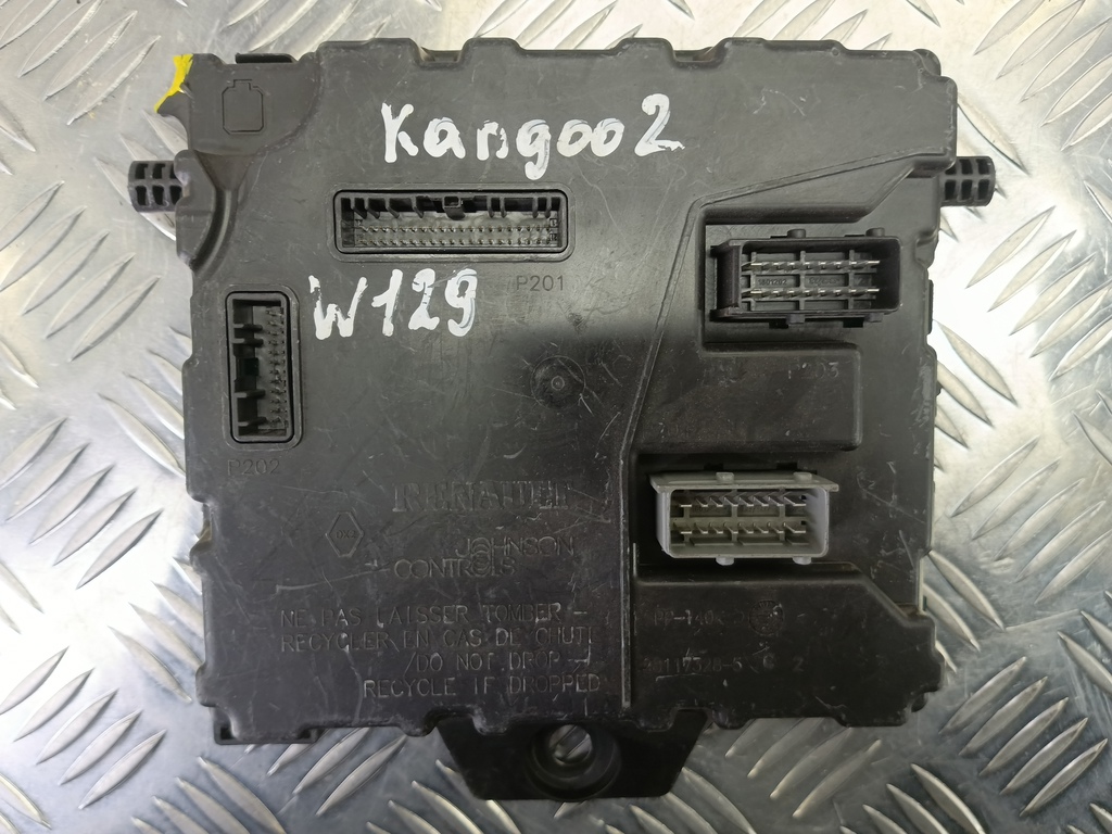 блок комфорта Renault Kangoo  284B15199R, 1780 рублей, Москва