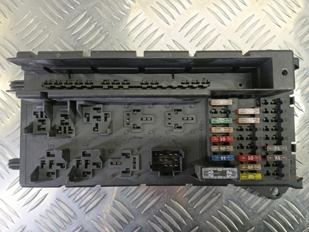 блок предохранителей MERCEDES-BENZ Sprinter  A9065454401, 1550 рублей, Москва