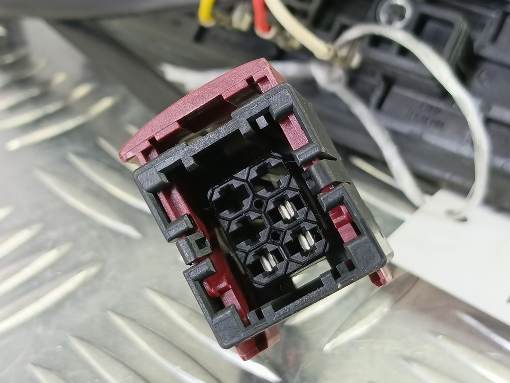 контактная группа двери сдвижной Renault Trafic  8200139741, 1670 рублей, Москва