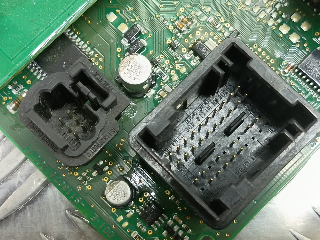 блок предохранителей Peugeot Partner  6580EZ, 15930 рублей, Москва