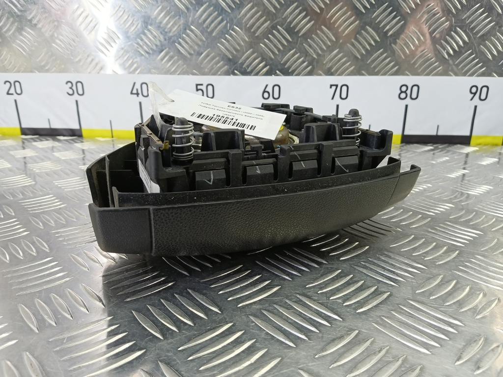 подушка безопасности водителя FORD Tourneo Connect  1386576, 5000 рублей, Москва