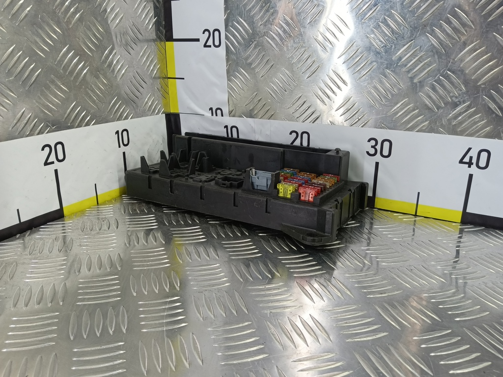 блок предохранителей Volkswagen Crafter  2E0937615B, 2470 рублей, Москва