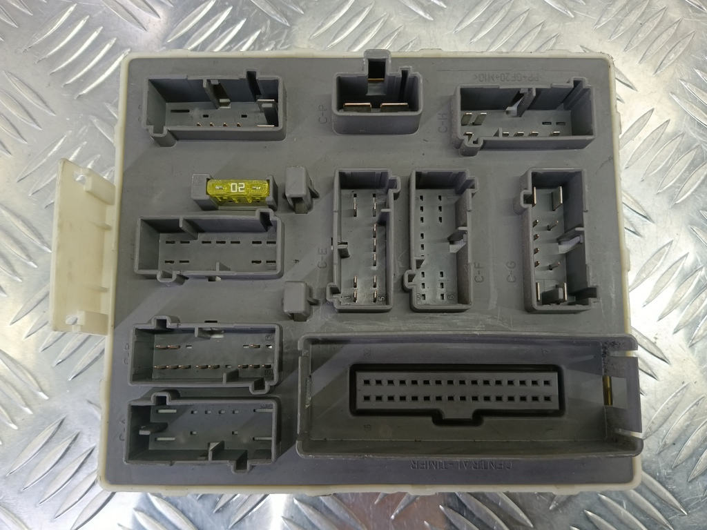 блок предохранителей FORD Tourneo Connect  1504506, 860 рублей, Москва