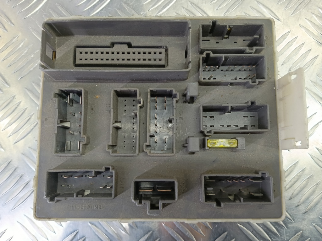 блок предохранителей FORD Tourneo Connect  1360366, 630 рублей, Москва