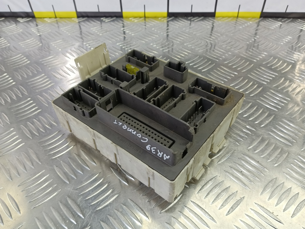 блок предохранителей FORD Tourneo Connect  1360366, 630 рублей, Москва