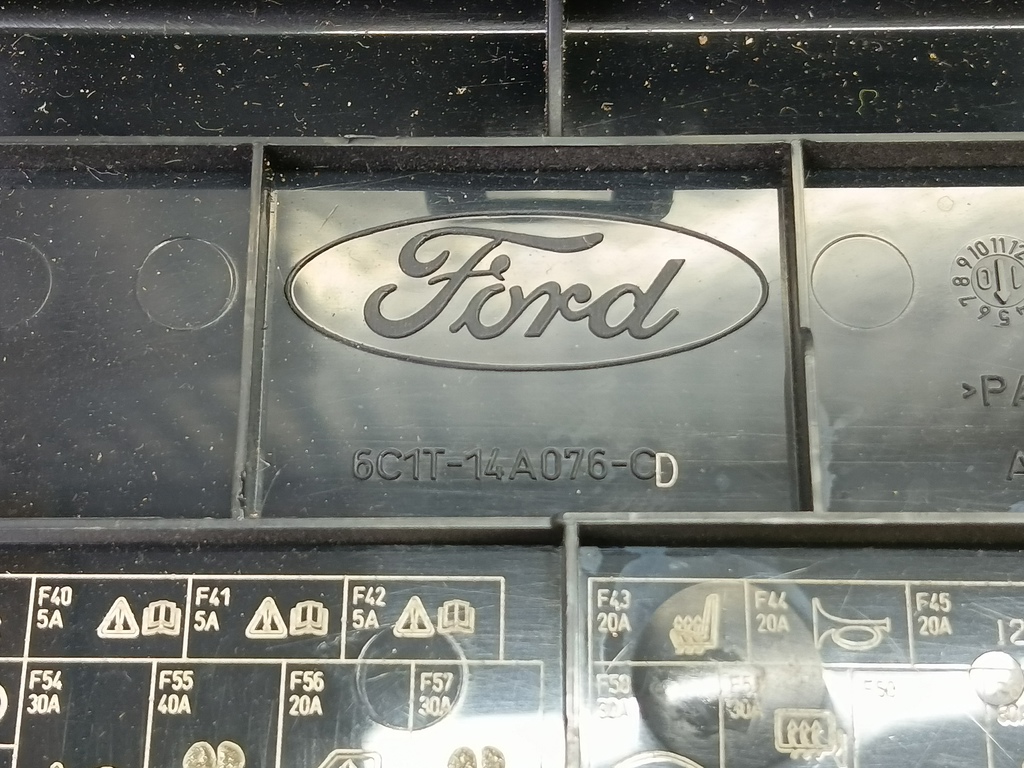 крышка блока предохранителей FORD Transit  1736237, 520 рублей, Москва