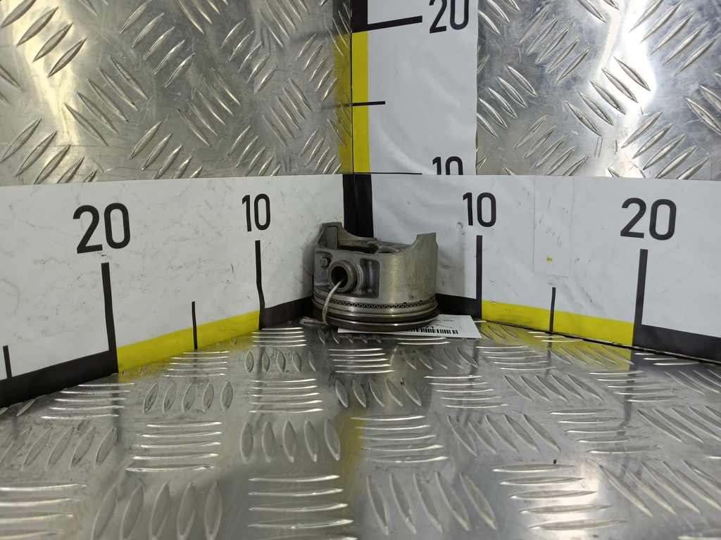 поршень SUZUKI Grand Vitara 2.0 4WD MT (140 л.с.)Grand Vitara  II (2005—2008) Внедорожник 12100658210B0, 2470 рублей, Москва