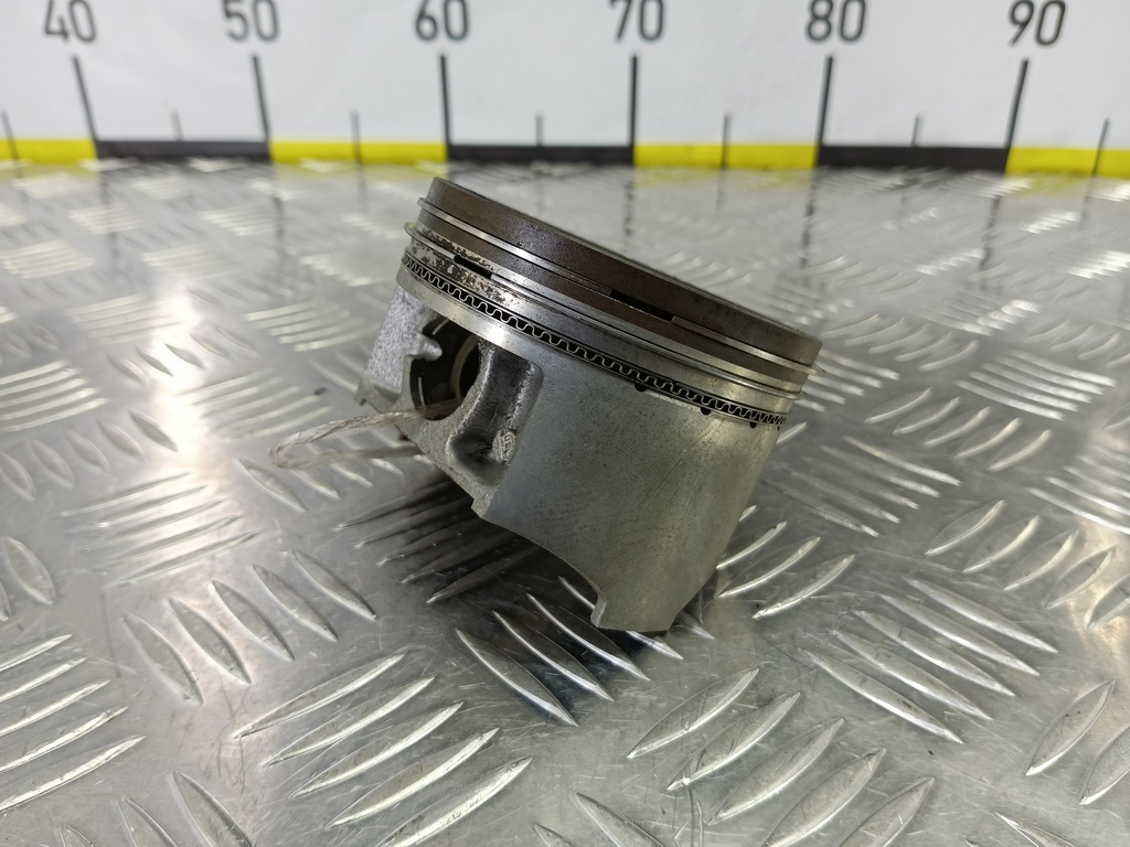 поршень SUZUKI Grand Vitara 2.0 4WD MT (140 л.с.)Grand Vitara  II (2005—2008) Внедорожник 12100658210B0, 2470 рублей, Москва