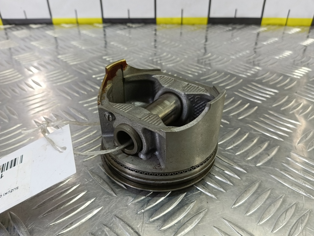 поршень SUZUKI Grand Vitara 2.0 4WD MT (140 л.с.)Grand Vitara  II (2005—2008) Внедорожник 12100658210B0, 2470 рублей, Москва