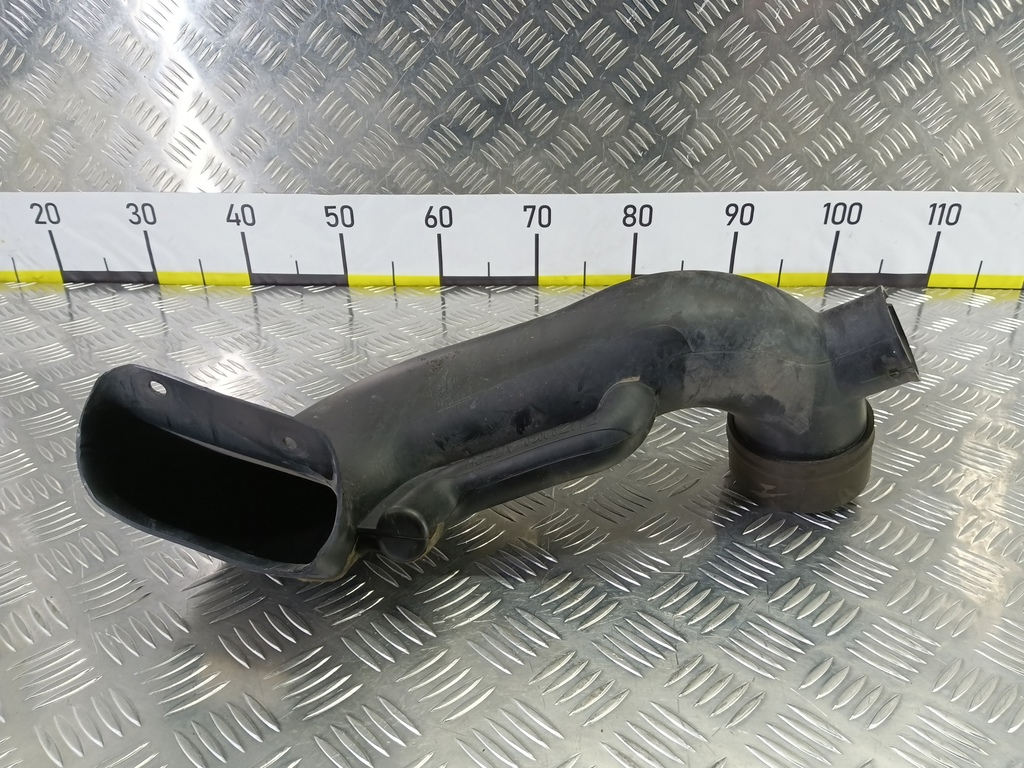 воздухозаборник SUZUKI Grand Vitara  1382078K00, 1440 рублей, Москва