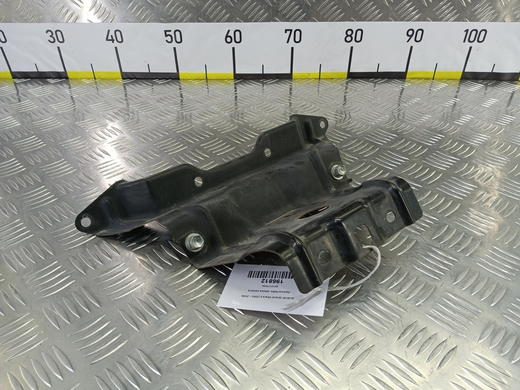 кронштейн замка капота SUZUKI Grand Vitara  8212177K00, 1780 рублей, Москва