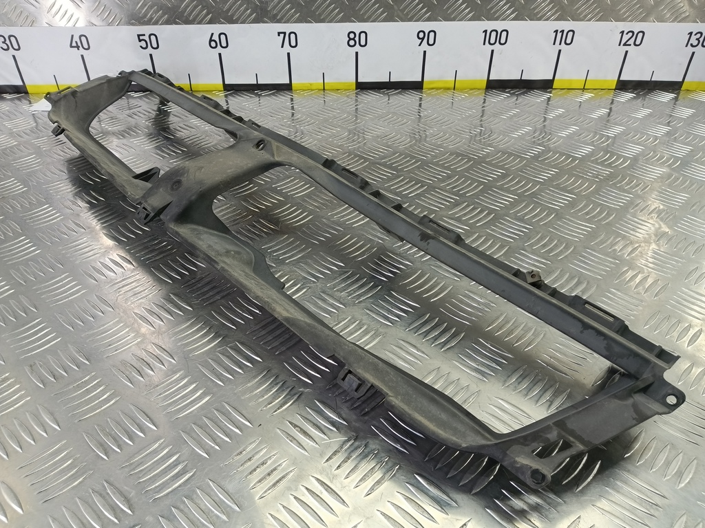 кронштейн решетки радиатора SUZUKI Grand Vitara  7174377K00, 4430 рублей, Москва