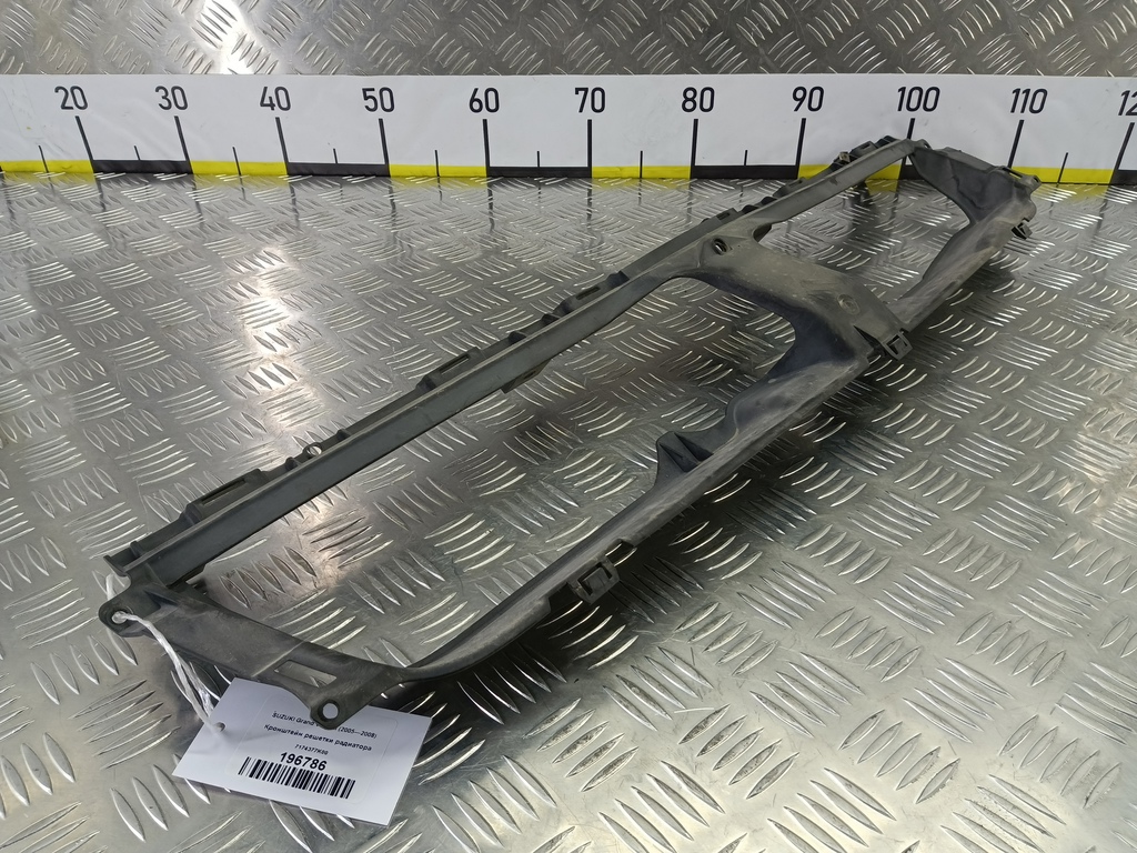 кронштейн решетки радиатора SUZUKI Grand Vitara  7174377K00, 4430 рублей, Москва