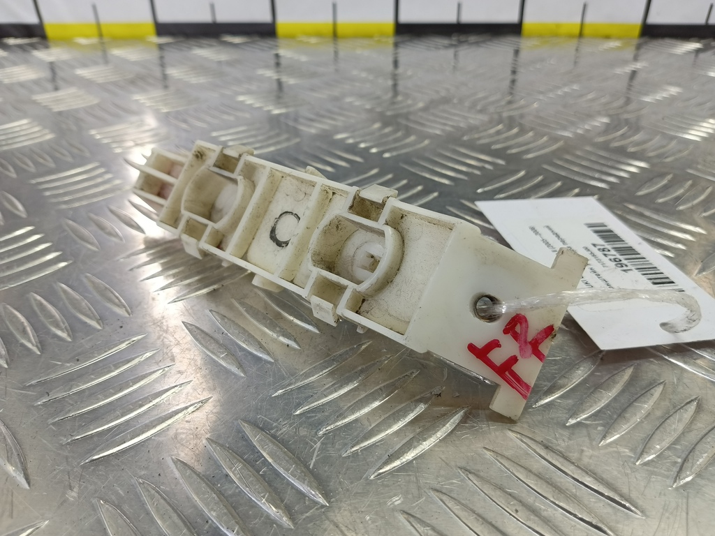 кронштейн бампера SUZUKI Grand Vitara  7173165J00, 980 рублей, Москва