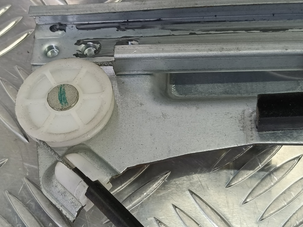 стеклоподъемник Citroen Berlingo  9222G1, 3279 рублей, Москва