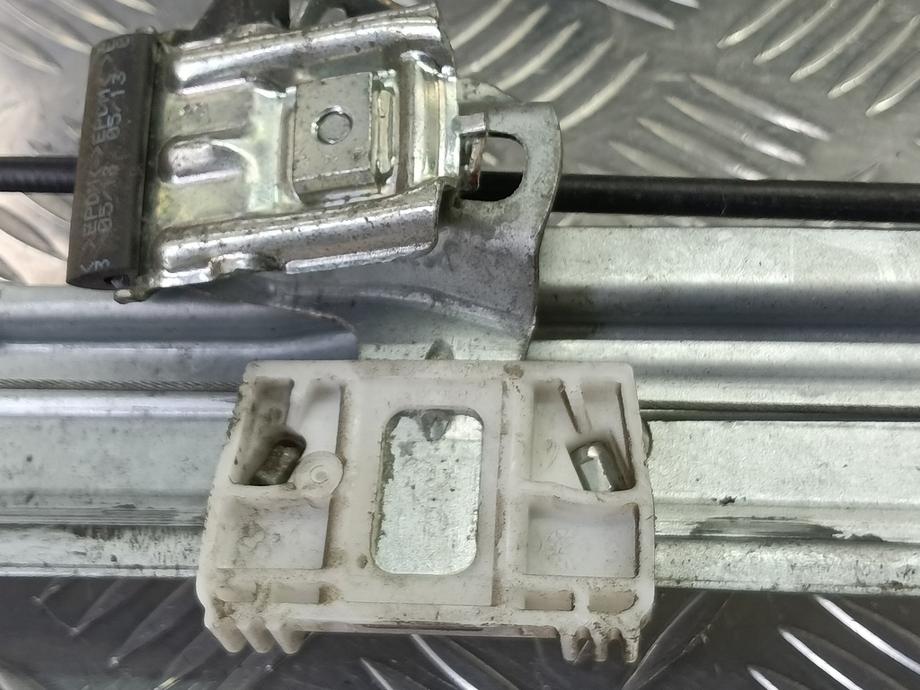 стеклоподъемник MERCEDES-BENZ Vito  A6397200146, 3279 рублей, Москва