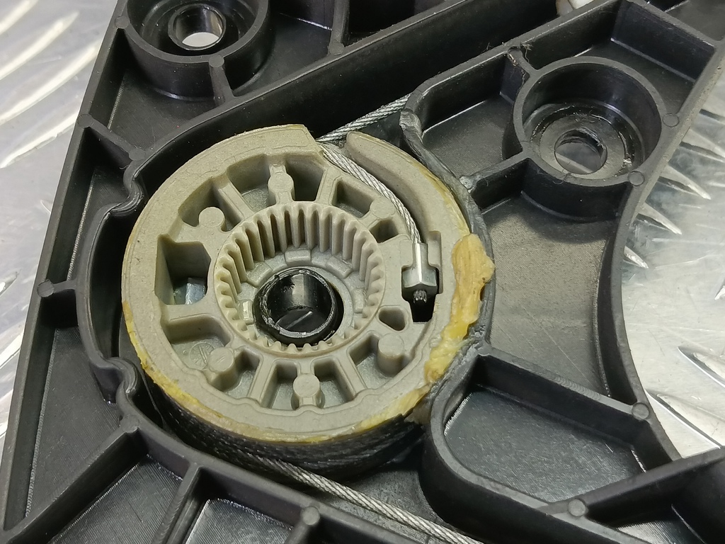 стеклоподъемник MERCEDES-BENZ Vito  A6397200146, 3279 рублей, Москва