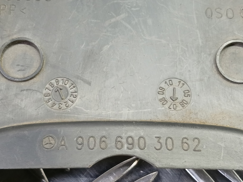 молдинг кузова (наружний) MERCEDES-BENZ Sprinter  A9066903062, 980 рублей, Москва