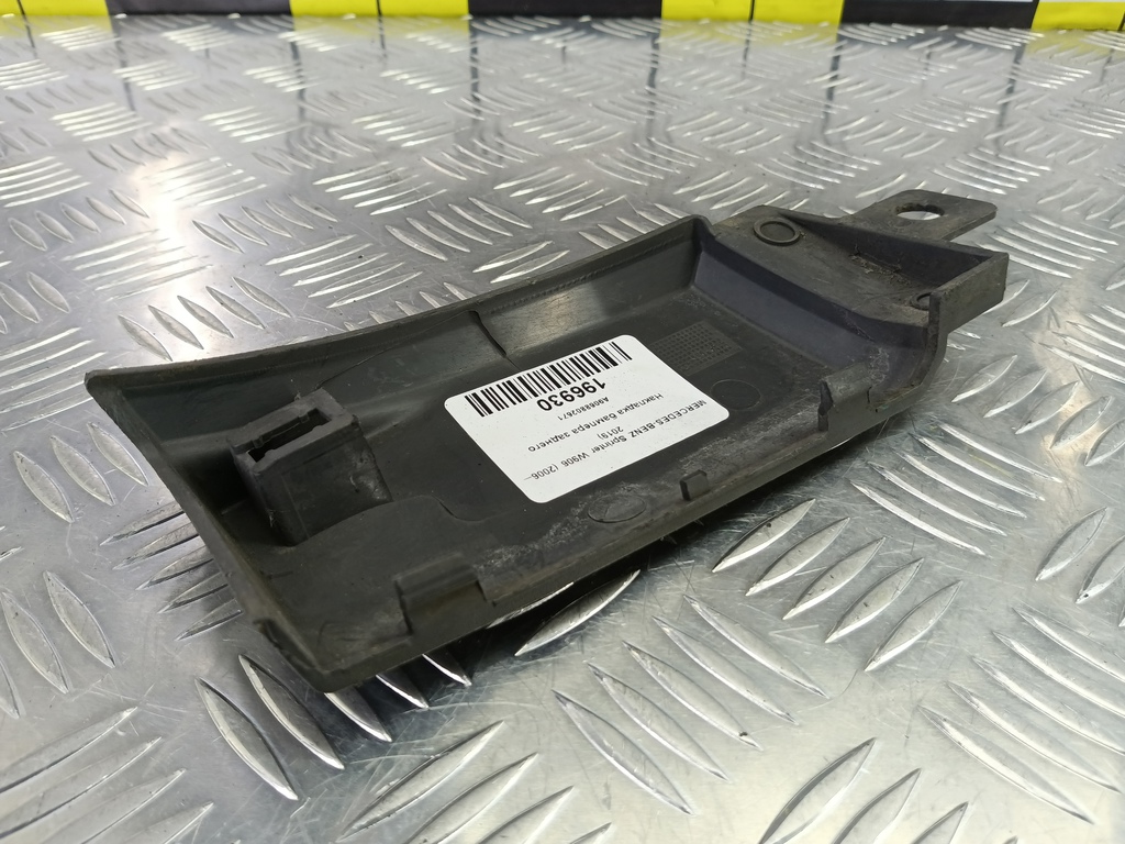 накладка бампера заднего MERCEDES-BENZ Sprinter  A9068802671, 520 рублей, Москва