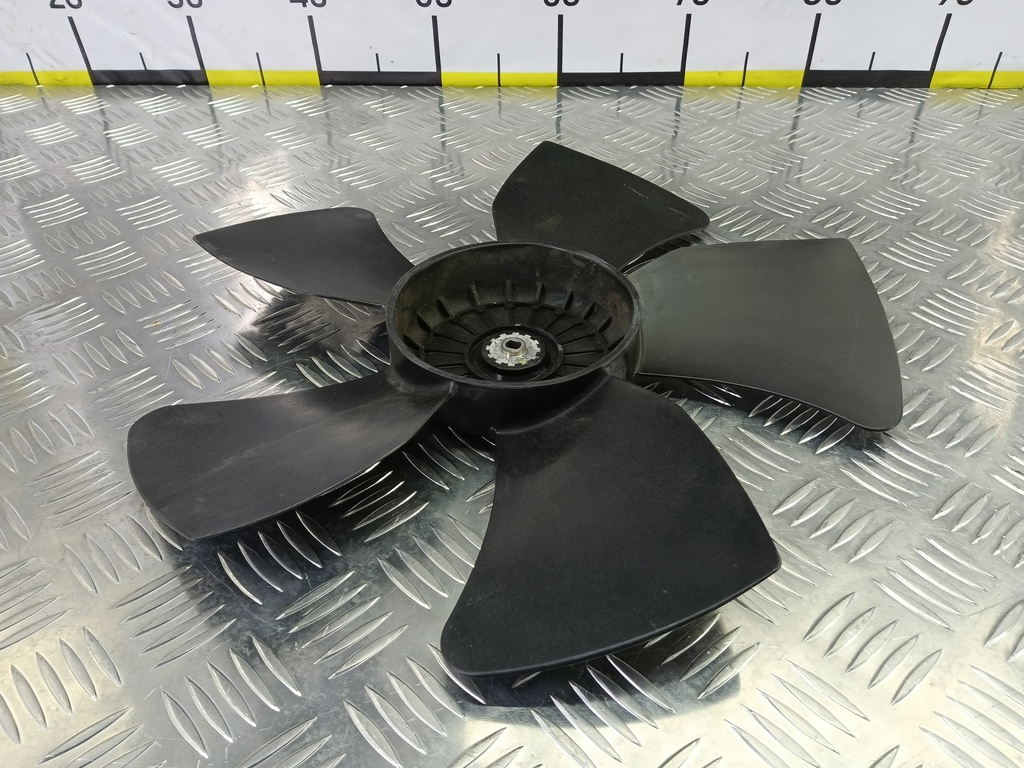 крыльчатка вентилятора SUZUKI Grand Vitara  1711165J00, 1440 рублей, Москва