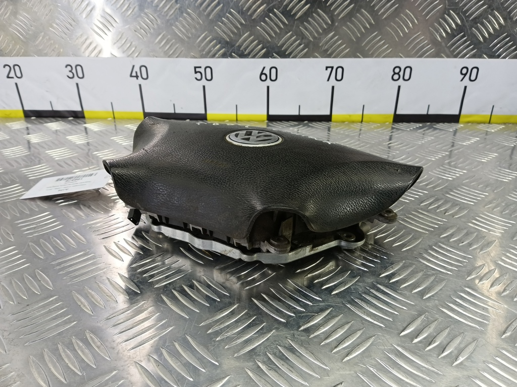 подушка безопасности водителя Volkswagen Crafter  2E0880202D, 2130 рублей, Москва