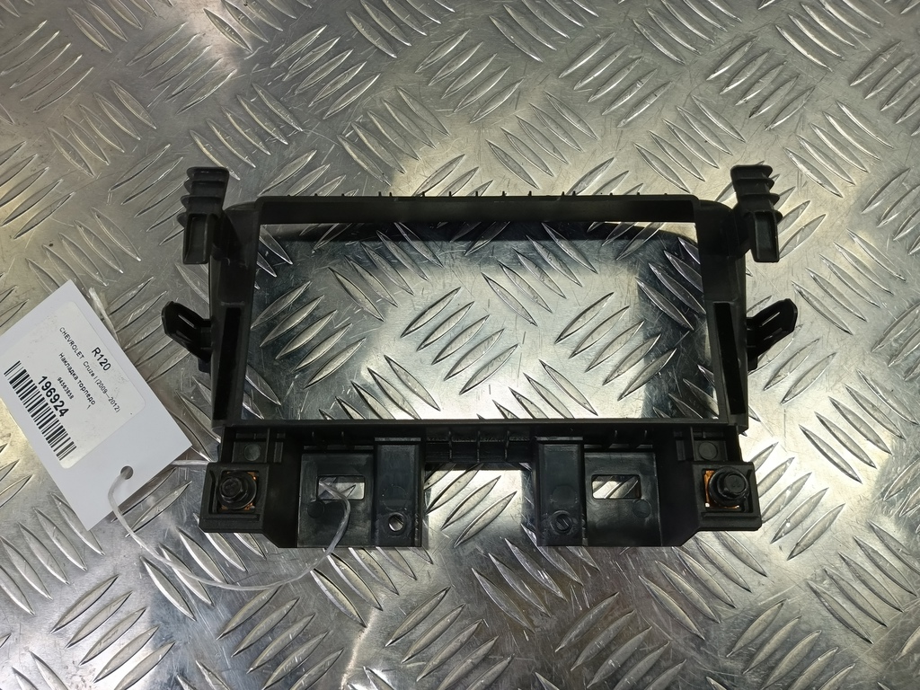 накладка торпедо CHEVROLET  Cruze 1.8 MT (141 л.с.)Cruze  I рестайлинг (2012—2015) Хетчбэк 94563858, 1550 рублей, Москва