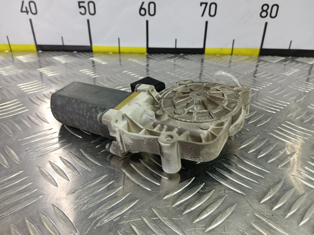 моторчик стеклоподъёмника MERCEDES-BENZ Vito  A0068204742, 2010 рублей, Москва