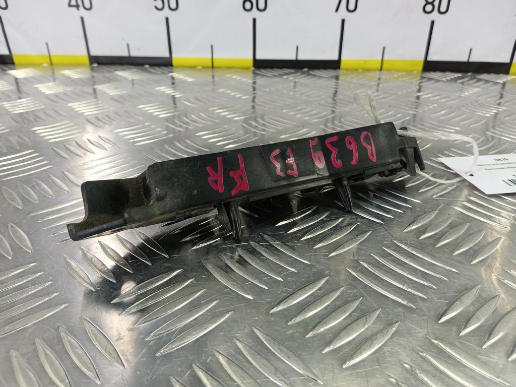 кронштейн бампера FORD Focus 2.0 AMT (160 л.с.)Focus  III рестайлинг (2014—2019) Седан 1718730, 750 рублей, Москва