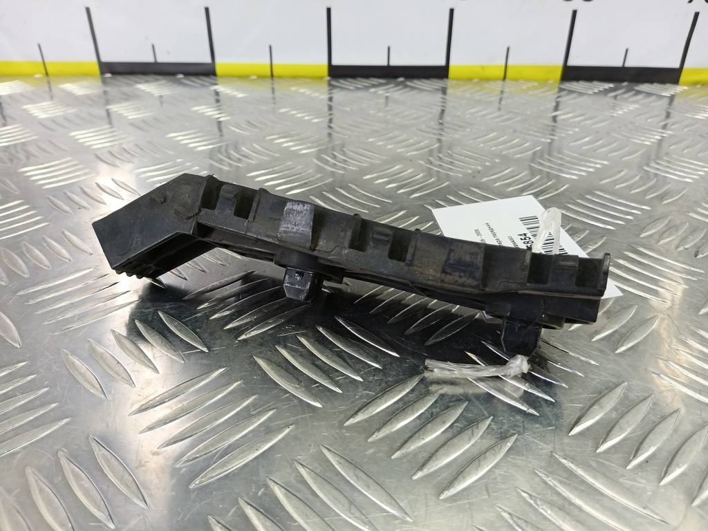 кронштейн бампера HONDA CR-V 2.0 4WD MT (150 л.с.)CR-V  III (2006—2009) Внедорожник 71198SWA003, 1210 рублей, Москва