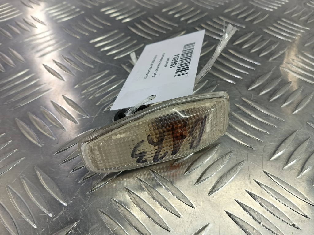 повторитель поворота Kia SPORTAGE  92303-25500, 750 рублей, Москва