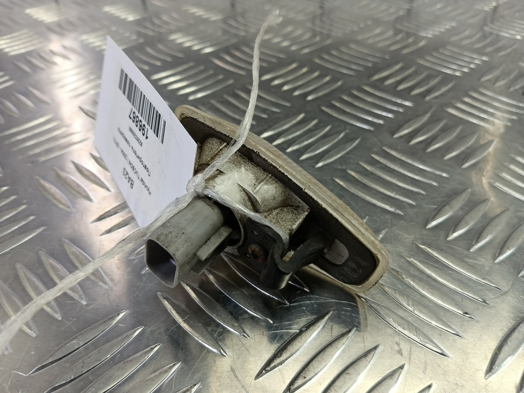 повторитель поворота Hyundai TUCSON 2.0 MT (140 л.с.)Tucson  I (2004—2011) Внедорожник 92303-25500, 750 рублей, Москва