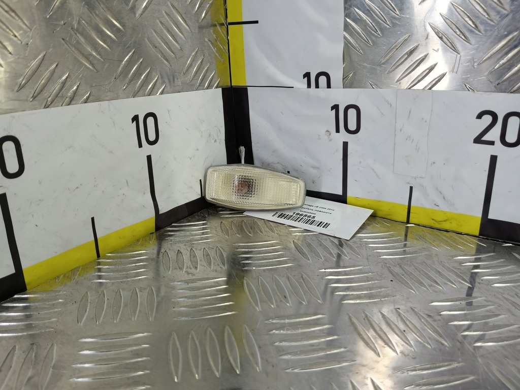 повторитель поворота Hyundai TUCSON  92303-25500, 750 рублей, Москва