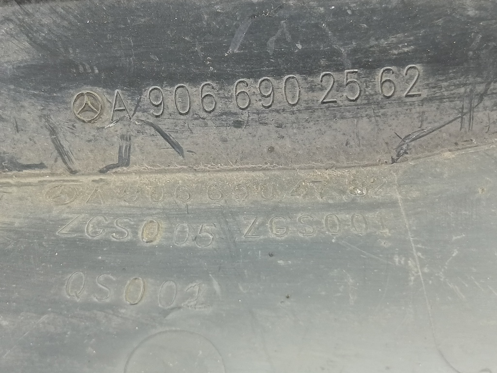 накладка крыла переднего MERCEDES-BENZ Sprinter  A9066902562, 1090 рублей, Москва