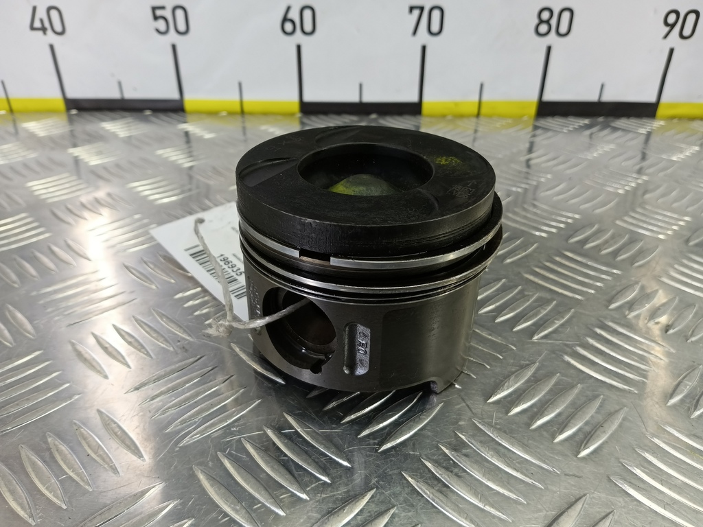 поршень MERCEDES-BENZ Vito  A6460300117, 2590 рублей, Москва