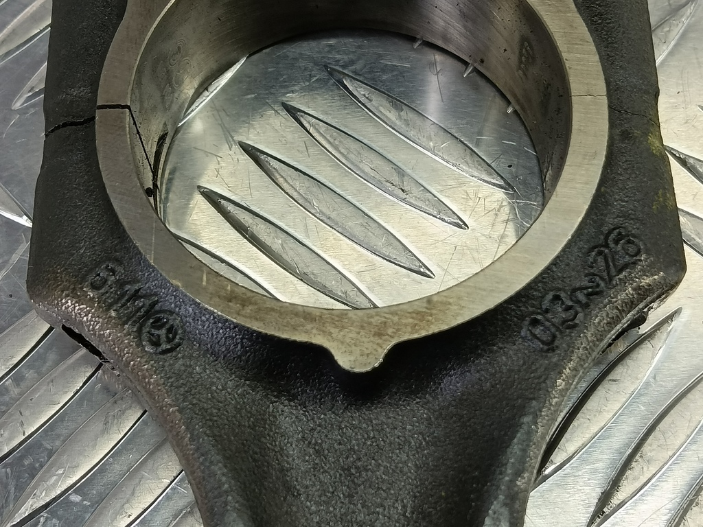 шатун MERCEDES-BENZ Vito  A6110300520, 4540 рублей, Москва