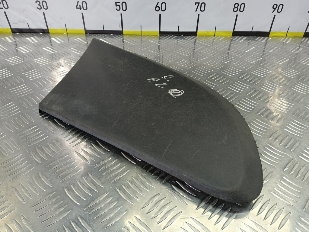 накладка крыла заднего Renault Kangoo  8200839625, 3620 рублей, Москва