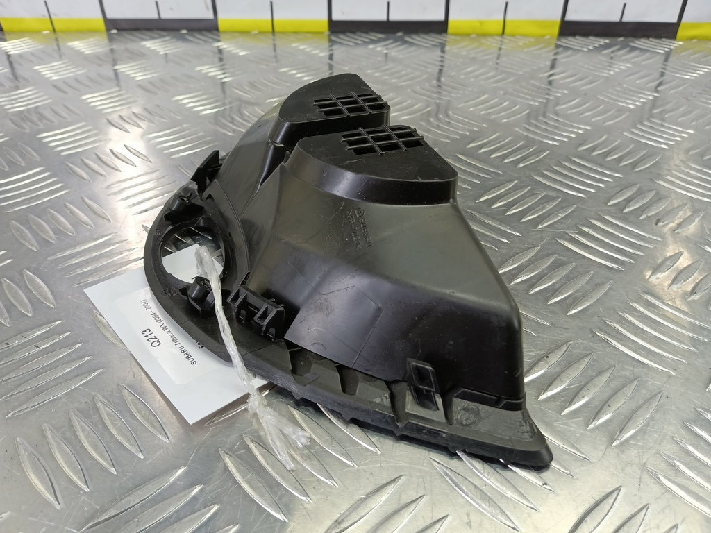 решетка воздуховода SUBARU Tribeca 3.0 4WD AT (250 л.с.)Tribeca  WX (2004—2007) Внедорожник 66110XA00A, 2700 рублей, Москва