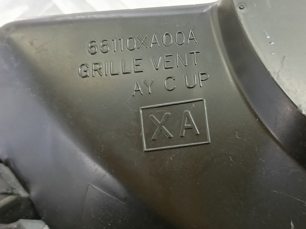 решетка воздуховода SUBARU Tribeca 3.0 4WD AT (250 л.с.)Tribeca  WX (2004—2007) Внедорожник 66110XA00A, 2700 рублей, Москва