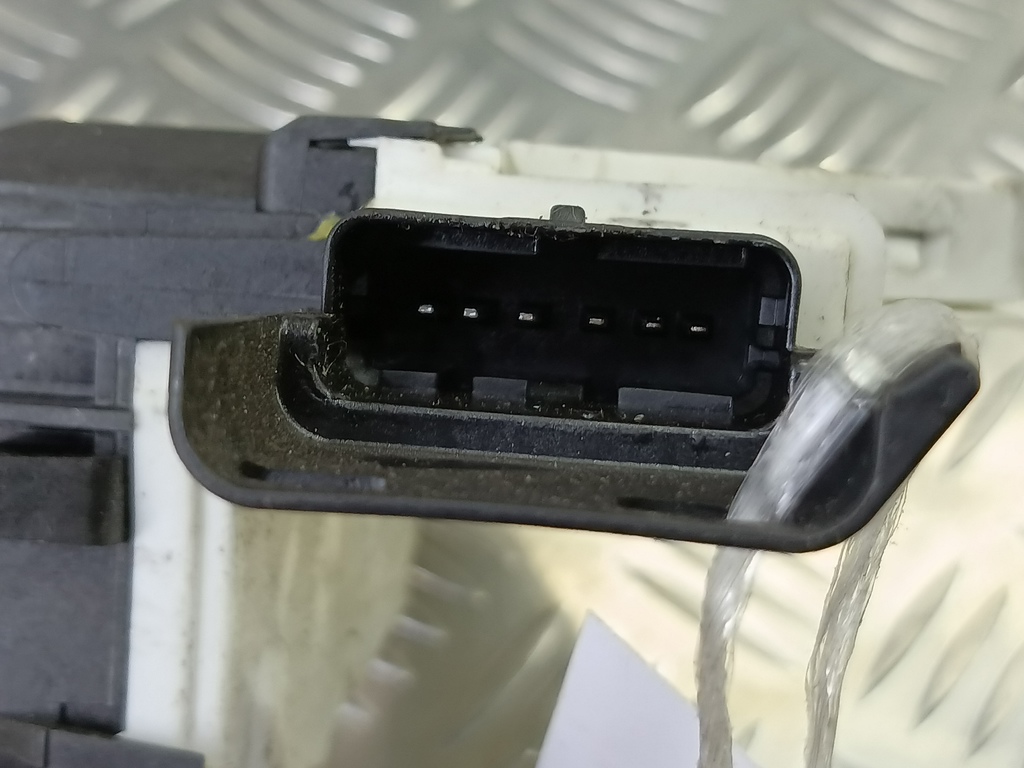 замок двери Peugeot Partner  9135EH, 3620 рублей, Москва