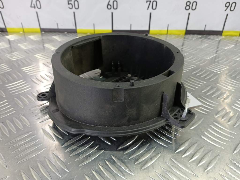 кронштейн динамика музыкального Citroen Berlingo  6562X5, 630 рублей, Москва