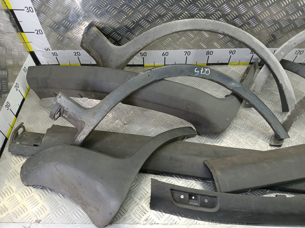 молдинг кузова FORD Fusion 1.4 AMT (80 л.с.)Fusion  I рестайлинг (2005—2012) Хетчбэк 1405230, 14200 рублей, Москва