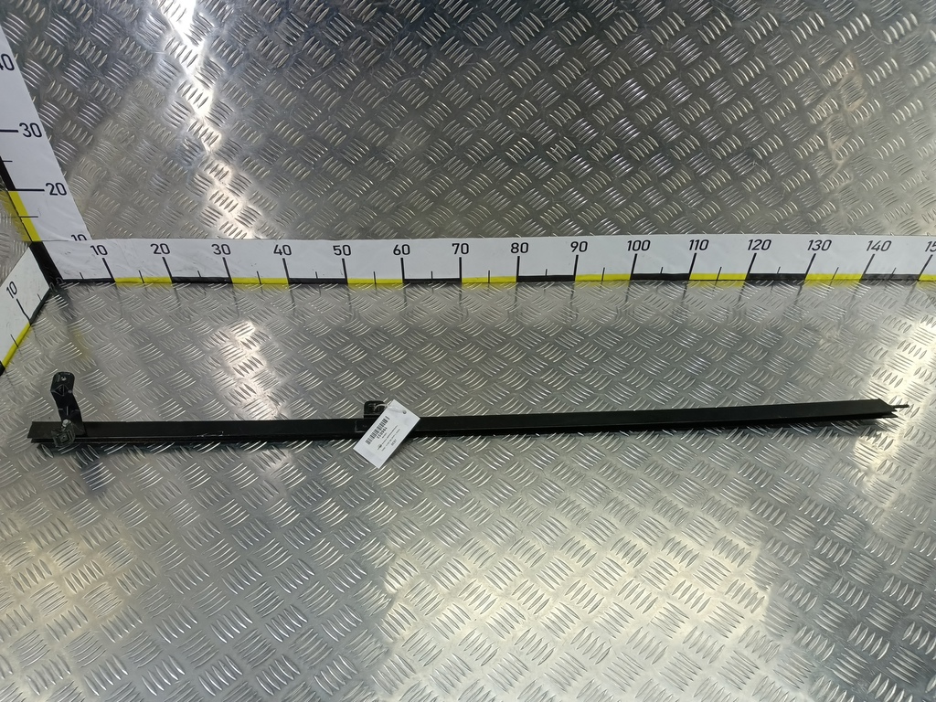 направляющая стекла двери FORD Transit  1826299, 1550 рублей, Москва