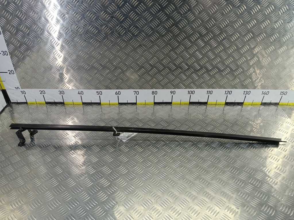 направляющая стекла двери FORD Transit  1826299, 1550 рублей, Москва