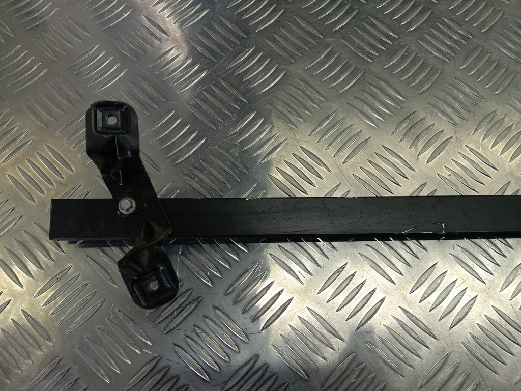 направляющая стекла двери FORD Transit  1826299, 1550 рублей, Москва