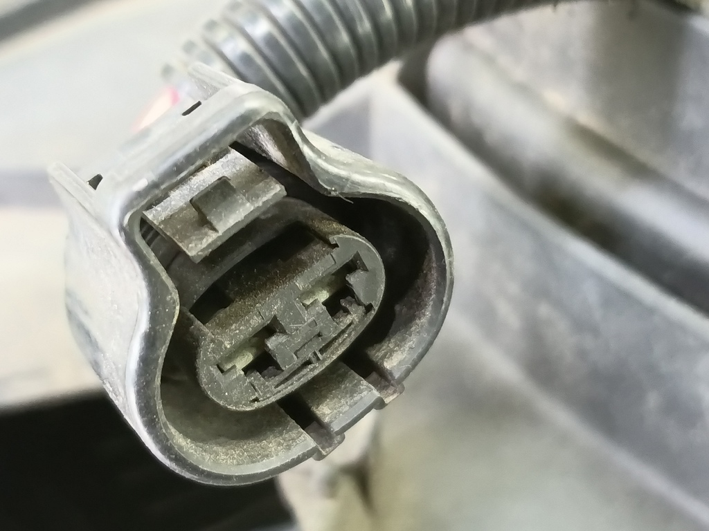 вентилятор охлаждения Hyundai TUCSON 2.0 CRDi AT (112 л.с.)Tucson  I (2004—2011) Внедорожник 253801F250, 3510 рублей, Москва