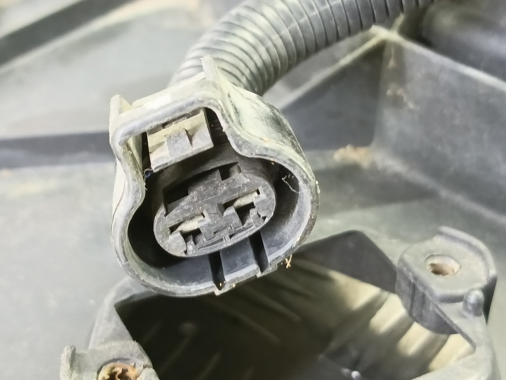 вентилятор охлаждения Hyundai TUCSON 2.0 CRDi AT (112 л.с.)Tucson  I (2004—2011) Внедорожник 253802E250, 3510 рублей, Москва