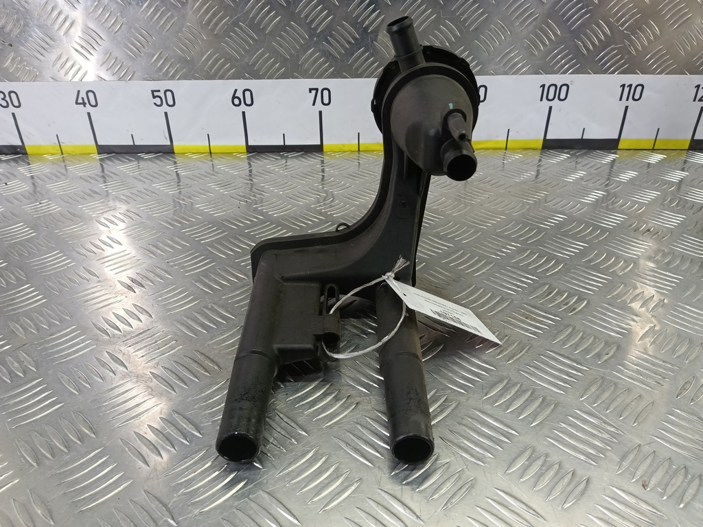 маслоотделитель (сапун) LAND ROVER DISCOVERY  LR006204, 3279 рублей, Москва