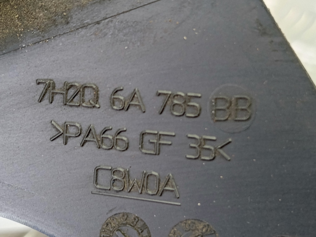 маслоотделитель (сапун) LAND ROVER DISCOVERY  LR006204, 3279 рублей, Москва